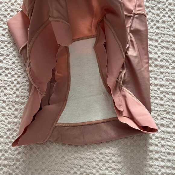 NWT Silky High-Waist Seamless Briefs With Scalloped Edges - Street Size XS/S - Picture 7 of 7